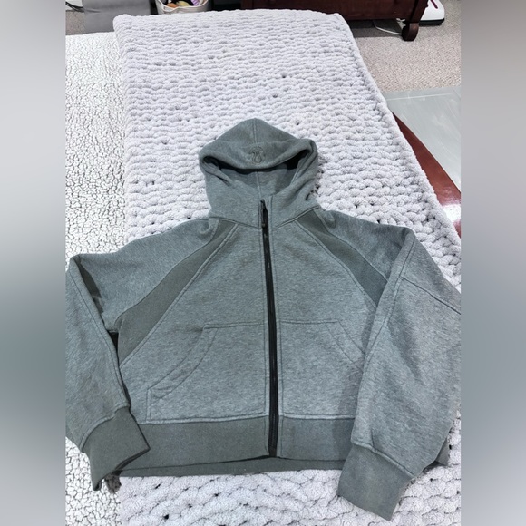 Lululemon Full zip cropped scuba - Picture 1 of 9